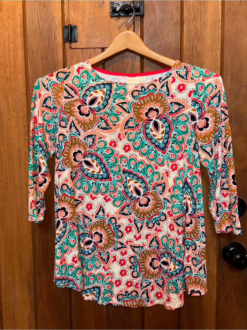 Chico’s 3 Quarter Sleeve Floral Paisley Print Top in Teal & Pink